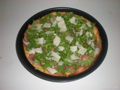 pizzaprosciuttocrudorucola.JPG
