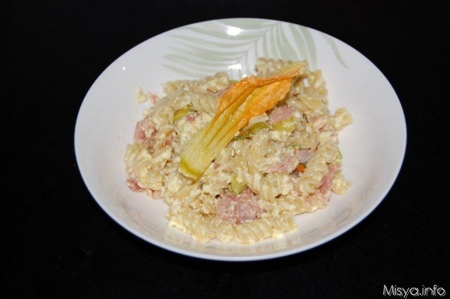 Pasta ai fiori di zucchina