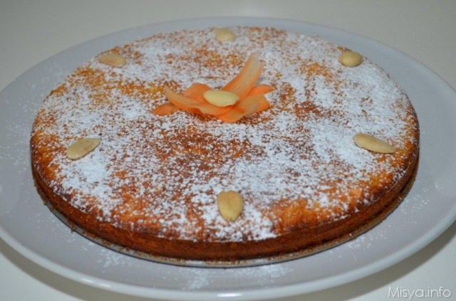 Torta di carote e mandorle