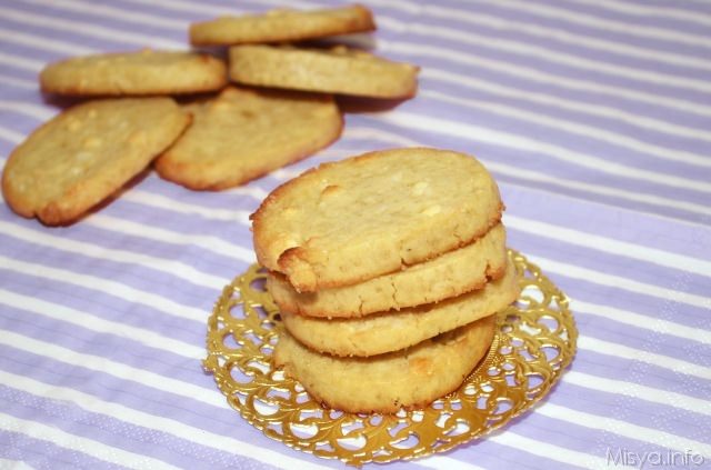 Cookies-cioccolatobianco-mandorle