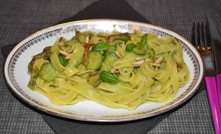 Fettuccine-zucchine-burrata
