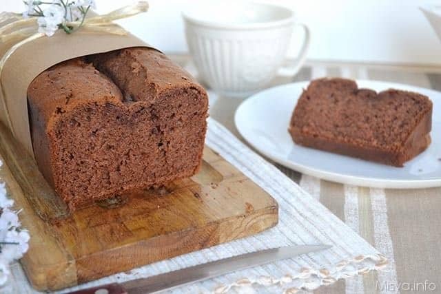 Plumcake al cacao e latte condensato