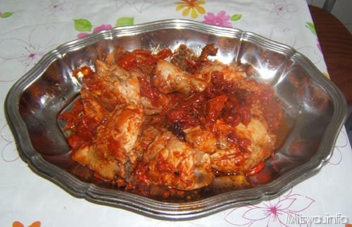Pollo al pomodoro - Ricetta di Misya