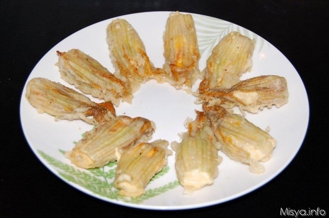 Fiori di zucchine ripieni