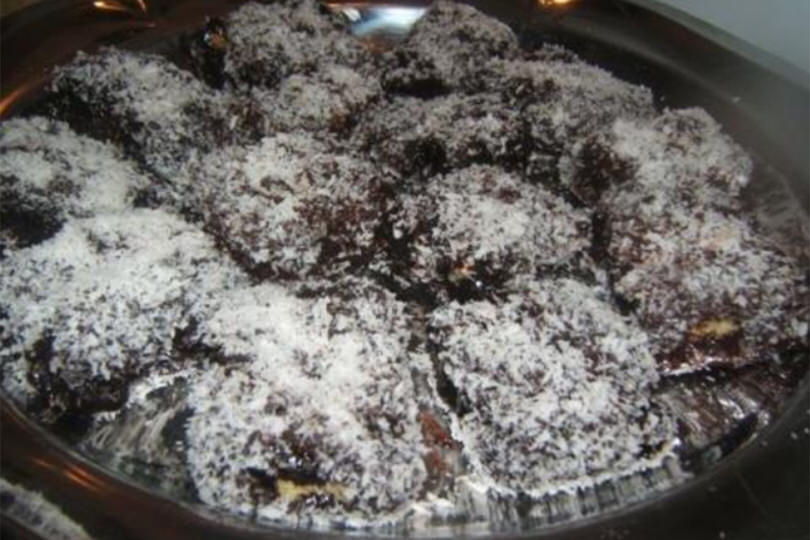Quadrotti cioccolato e cocco (Lamington)