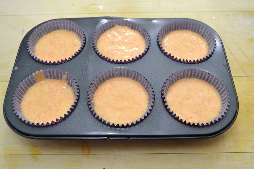 1 versare negli stampini