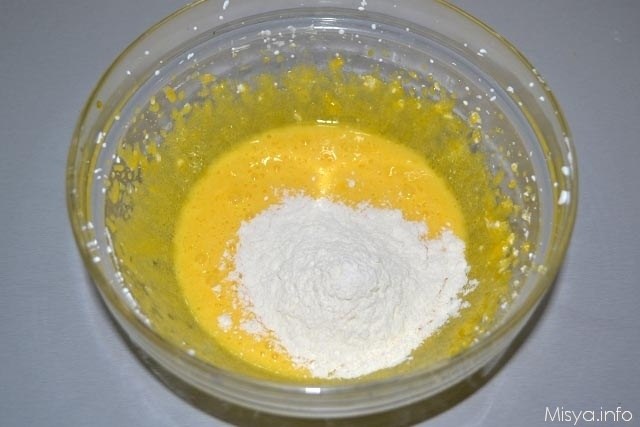 tuorli zucchero farina