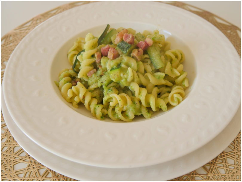 Pasta zucchine e pancetta Ricetta di Misya