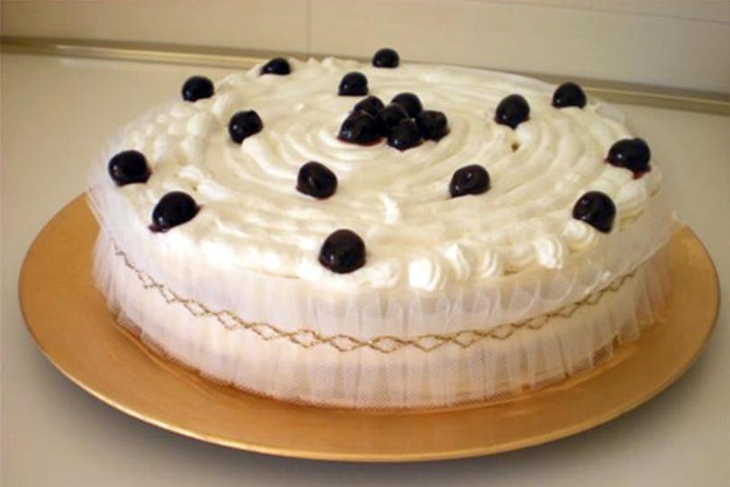 Torta crema e amarene