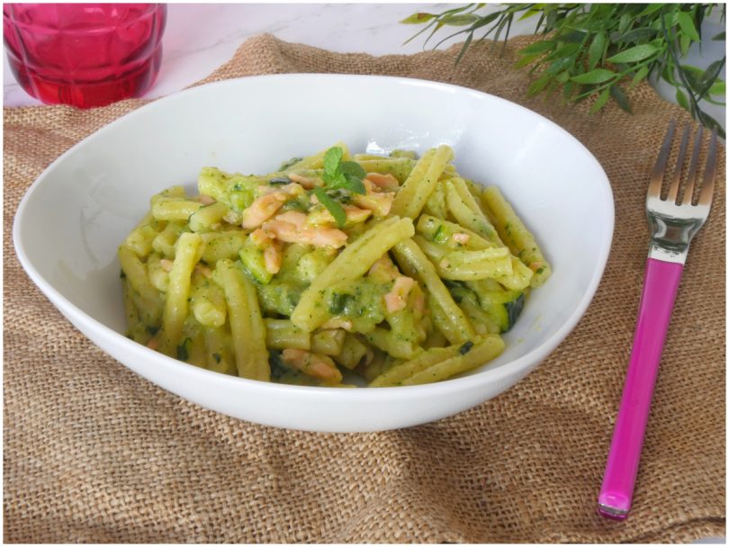 Pasta salmone e zucchine - Ricetta di Misya