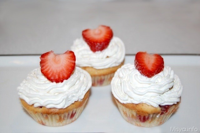 Muffin panna e fragole