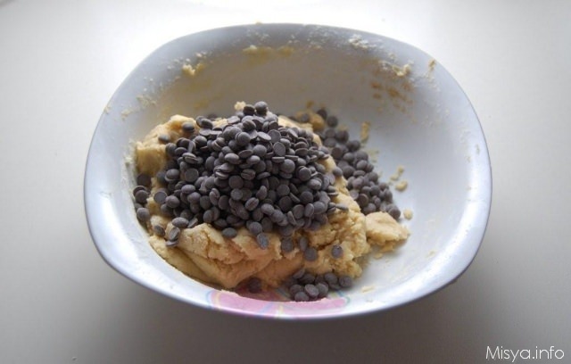 impasto biscotti zenzero e cioccolato