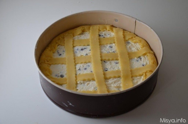 » Crostata con ricotta e gocce di cioccolato - Ricetta ...