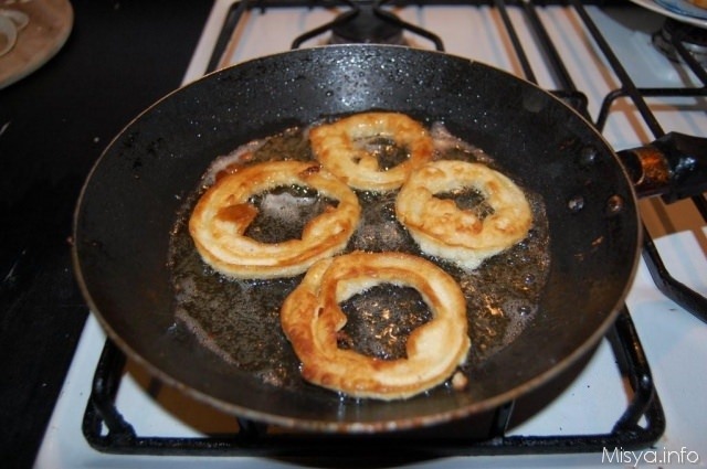 anelli di cipolla fritti