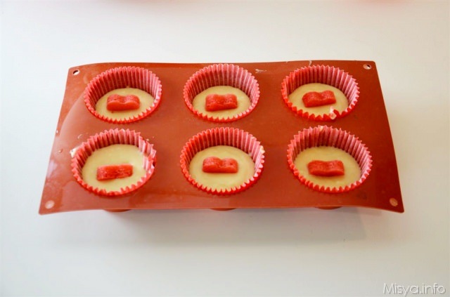 cupcakes con cuore rosso