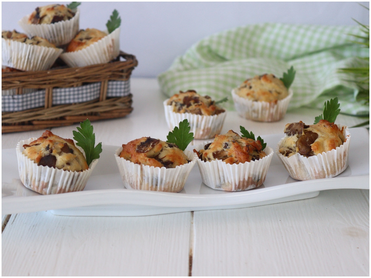 Muffin salati ai funghi