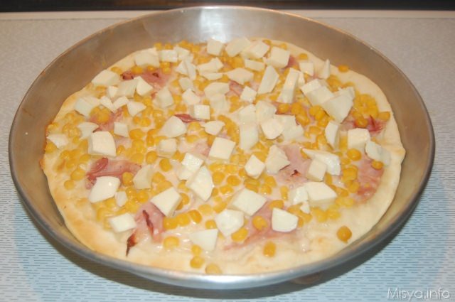 pizza mais prosciutto mozzarella
