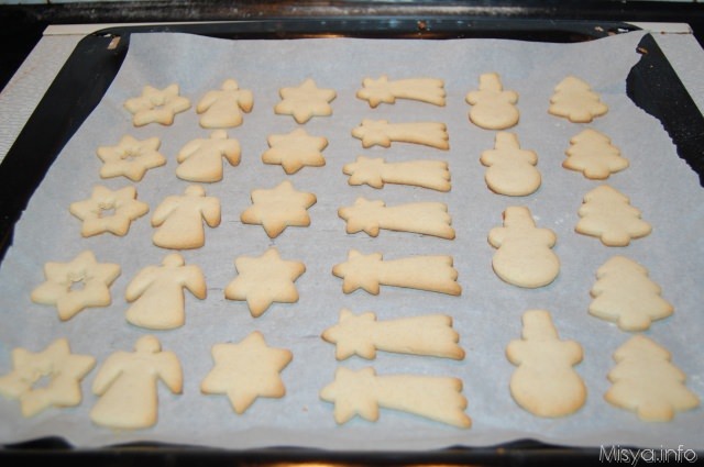 Biscotti Di Natale Con Ghiaccia Reale Ricetta Biscotti Di Natale Con Ghiaccia Reale Di Misya