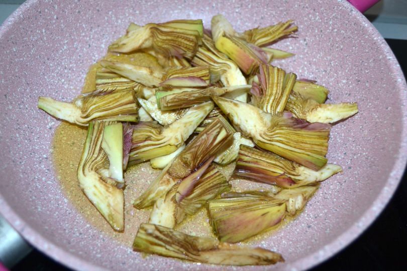 2 carciofi in padella