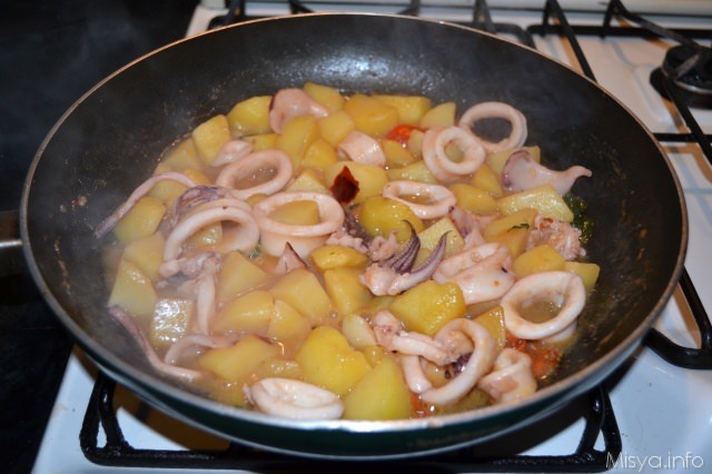 Calamari E Patate Ricetta Calamari E Patate Di Misya