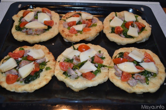 pizzette salsicce friarielli mozzarella