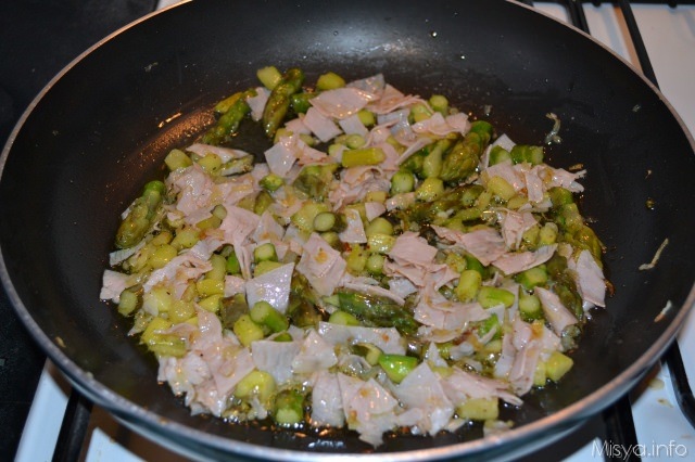 sugo asparagi e prosciutto