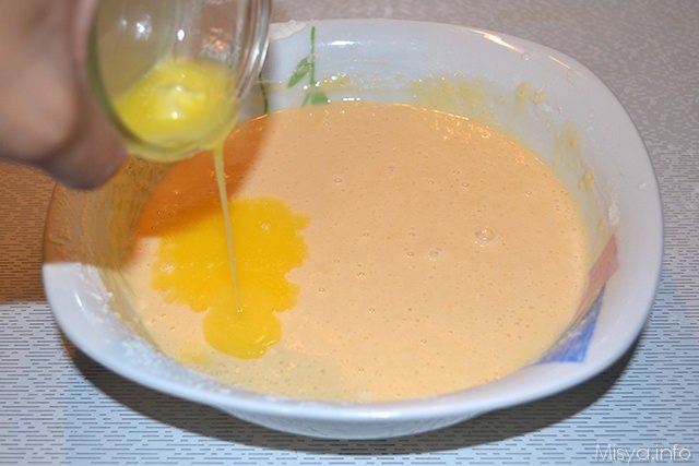 aggiungere il burro fuso