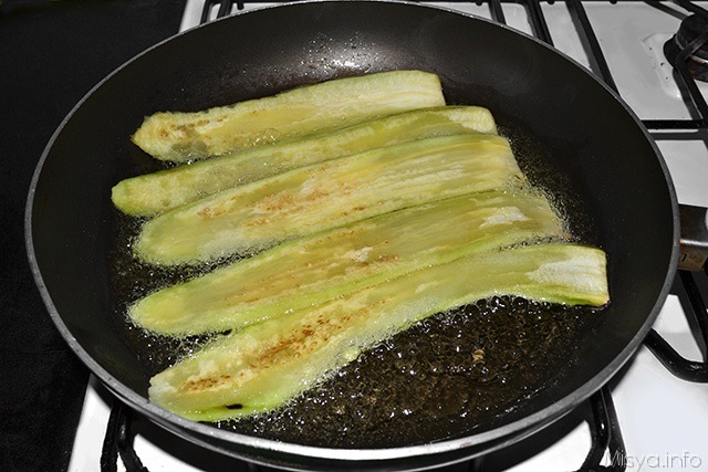 friggere le melanzane in olio bollente