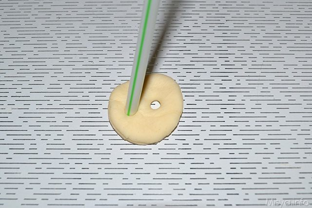 formate le narici con una cannuccia