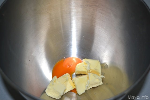 1 montare tuorlo e burro