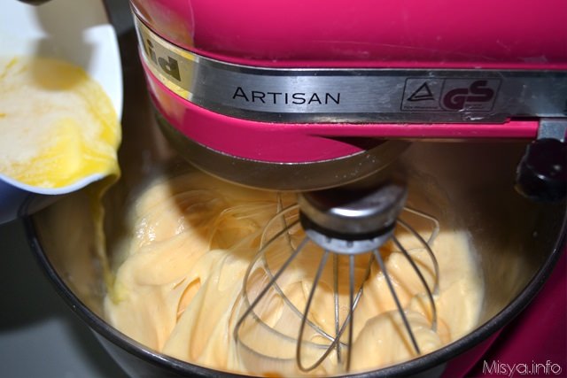 2 aggiungere burro fuso