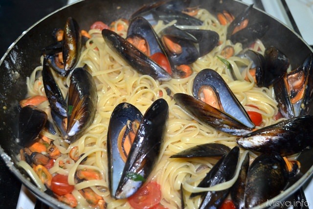 8 saltare linguine alle cozze