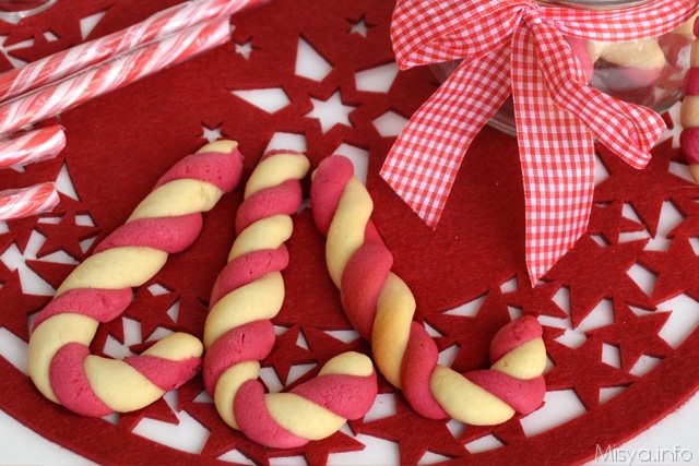 Biscotti Bastoncini Di Natale.Candy Cane Cookies Ricetta Candy Cane Cookies Di Misya