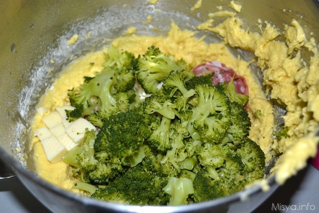 6 plumcake salato salame e broccoli