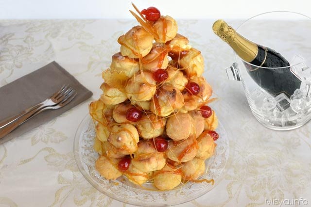 Новогодний Крокембуш Мария Селянина