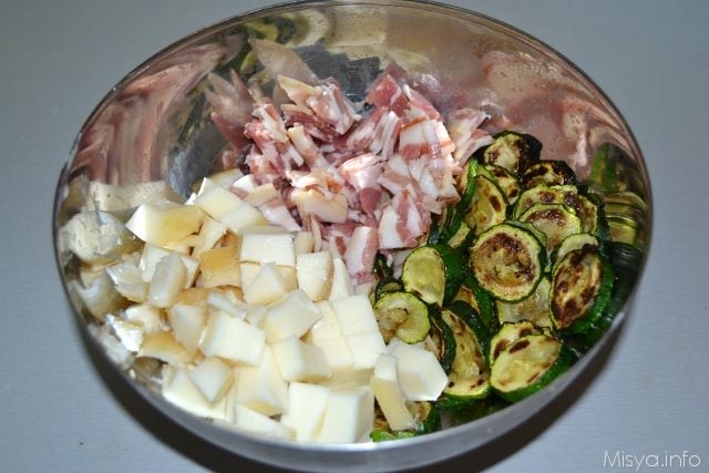 Pasta al forno con zucchine e speck 5