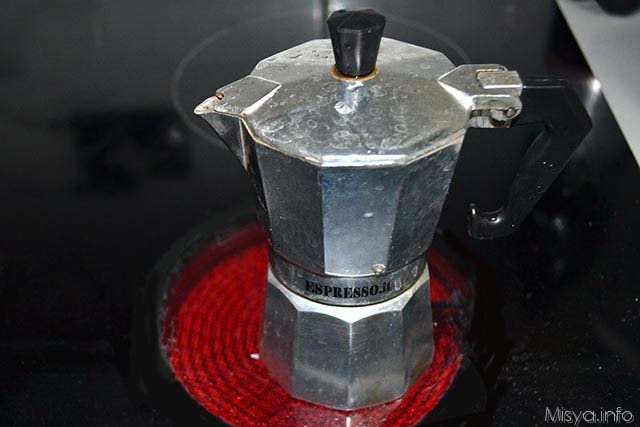 » Liquore al caffè - Ricetta Liquore al caffè di Misya