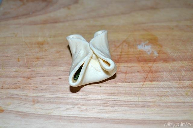 Fagottini di sfoglia con zucchine e stracchino 7