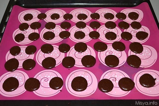 Macarons al cioccolato 7