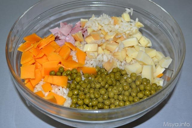 Timballo di riso con formaggi e piselli 3