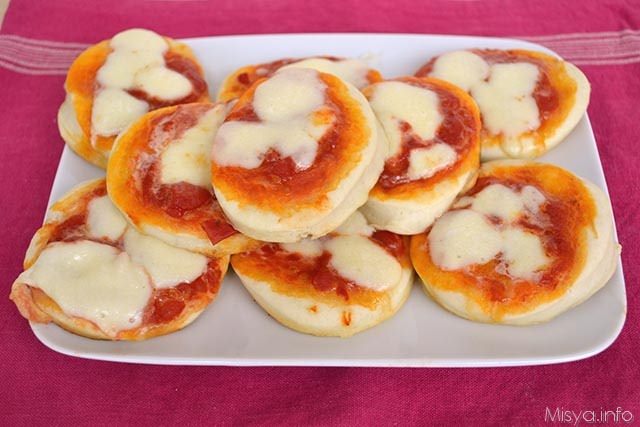 Pizzette – La prima ricetta - Ricetta di Misya