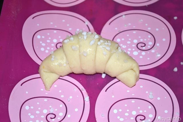 Cornetti con ovetto 13