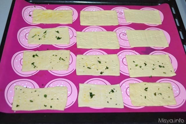 Crackers 9