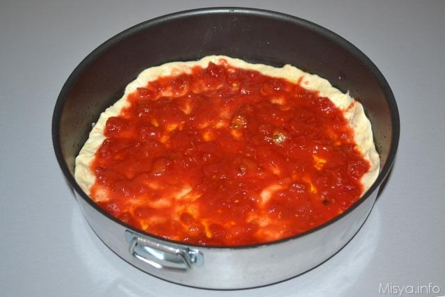 Focaccia ripiena con impasto di ricotta 8