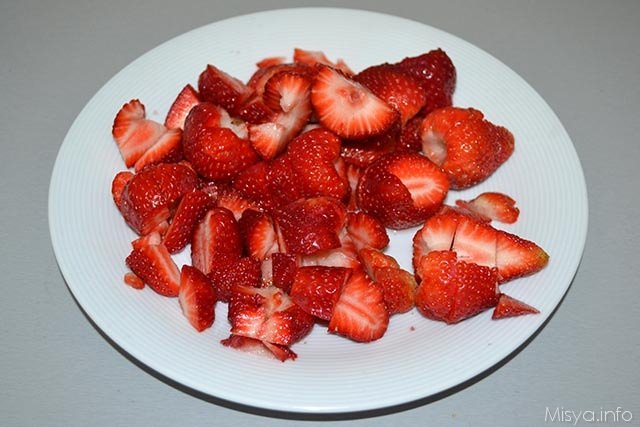 Mousse alle fragole 1