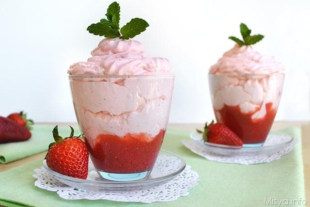 Mousse-alle-fragole