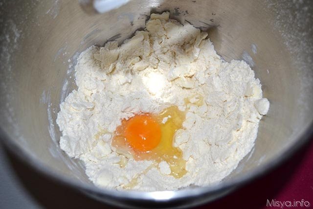 Biscotti salati con frutta secca 5