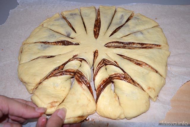 Fiore di brioche alla nutella 13