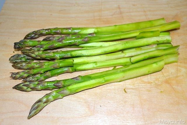 paccheri con asparagi e salsiccia 1