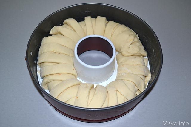 Corona di pan brioche 14